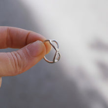 Cargar imagen en el visor de la galería, Anillo Infinito Grande
