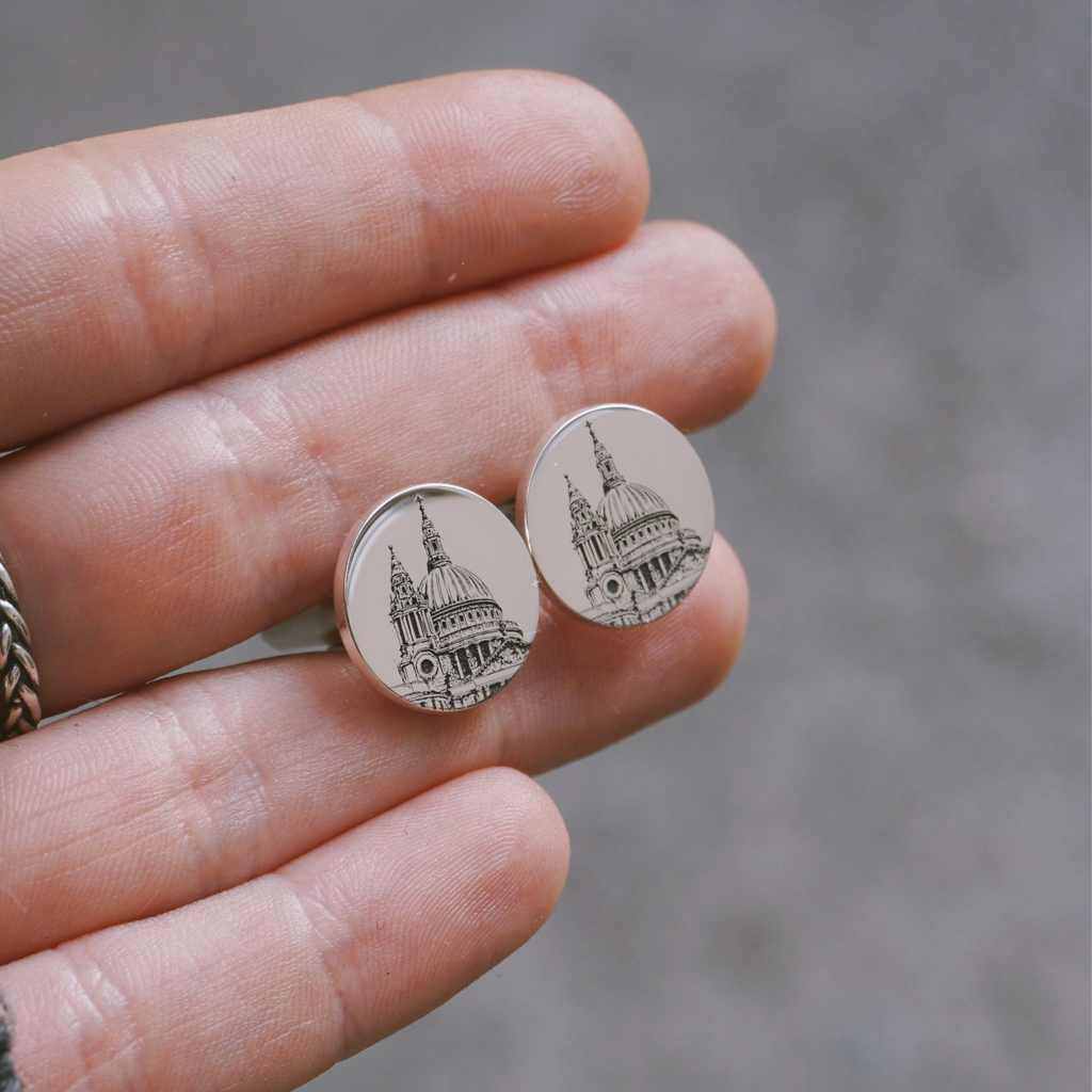 Boutons de manchette à dessin spécial