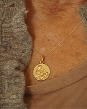 Upload image to gallery viewer, Medalla Virgen