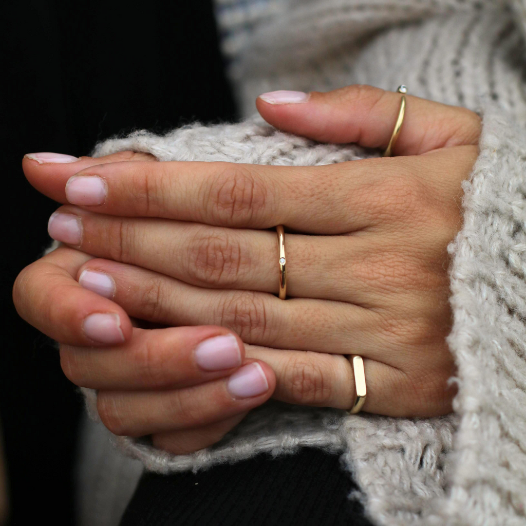 Bague simple + (Or 9 carats)