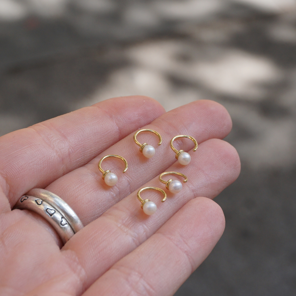 Besoin d'une boucle d'oreille en perles