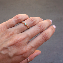 Cargar imagen en el visor de la galería, Anillo Sunshine Esmeralda