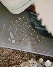 Cargar imagen en el visor de la galería, Collar Inicial