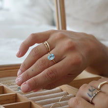 Cargar imagen en el visor de la galería, Anillo Iris (Oro 9k)