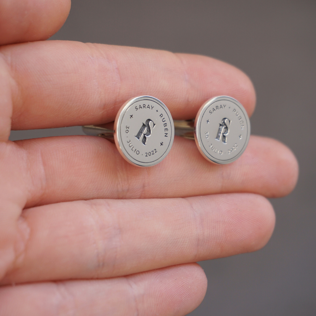 Boutons de manchette à dessin spécial