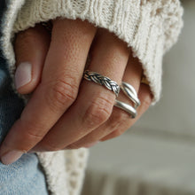 Cargar imagen en el visor de la galería, Anillo Trenza Doble