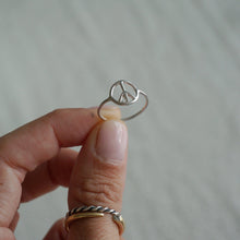 Télécharger l&#39;image dans la visionneuse de galerie, Bague paix taille 16