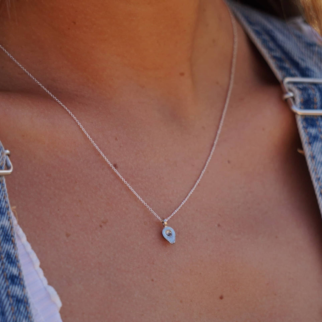 Collier mini avocat