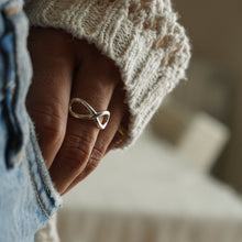 Cargar imagen en el visor de la galería, Anillo Infinito Grande