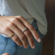 Cargar imagen en el visor de la galería, Anillo Versalles