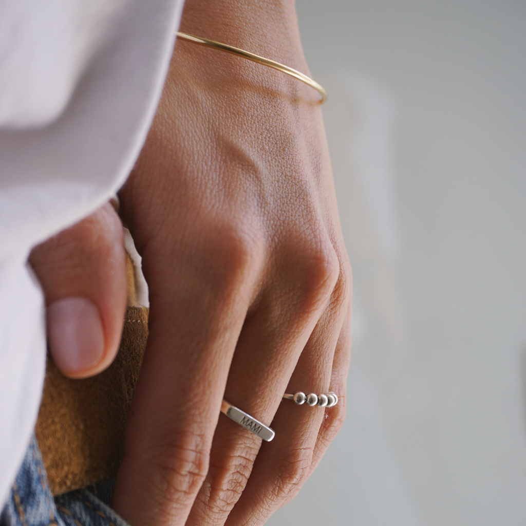 Esclave (or 18 carats)