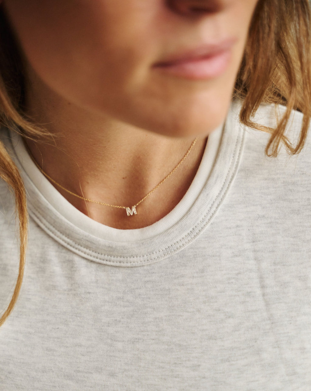 Collar Mini Letra Diamantes