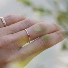Télécharger l&#39;image dans la visionneuse de galerie, Bague Rubis Soleil