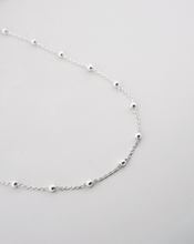 Cargar imagen en el visor de la galería, Collar Bolitas