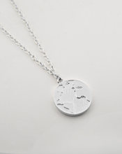 Cargar imagen en el visor de la galería, Collar Terra Blanco