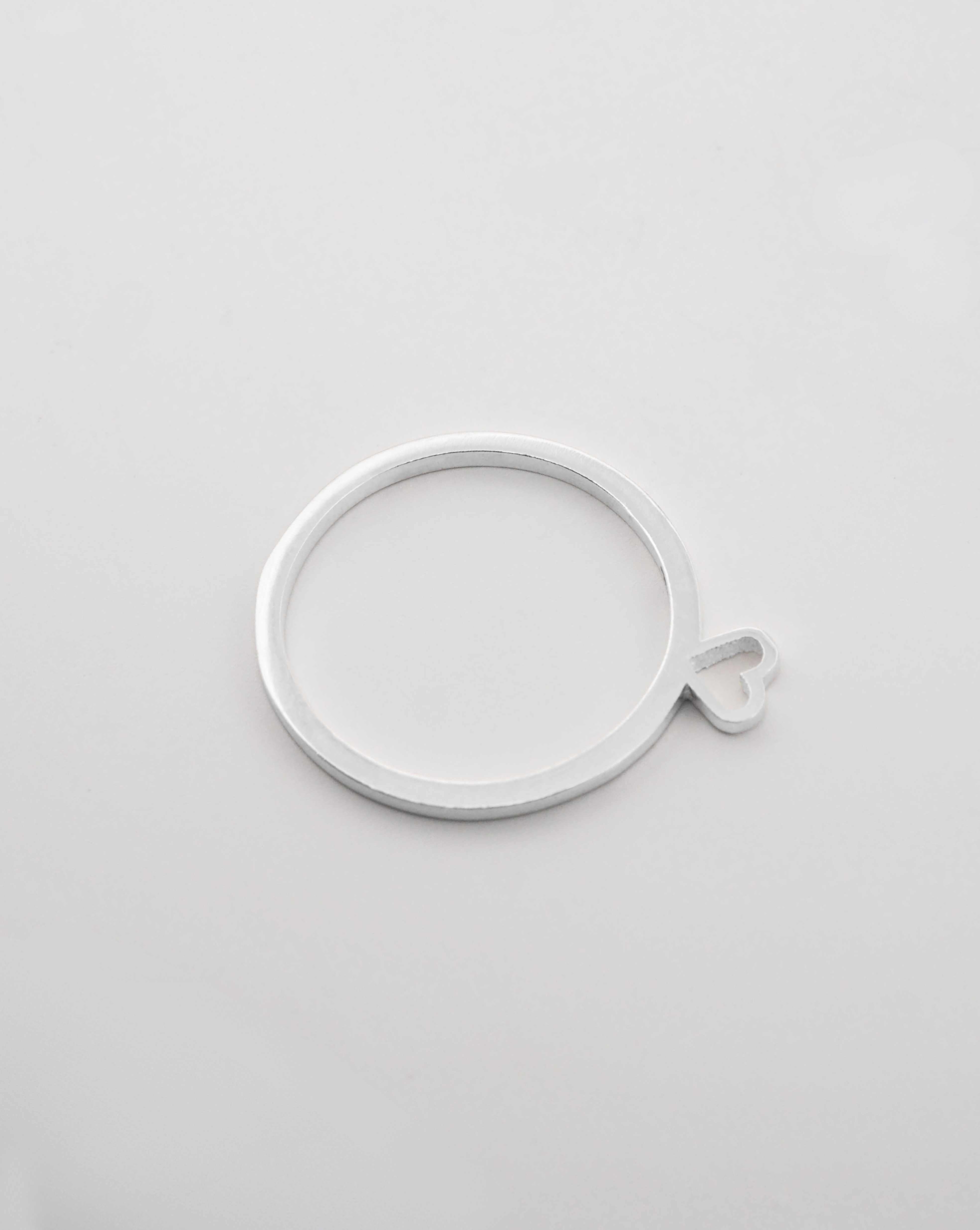 Anillo Out