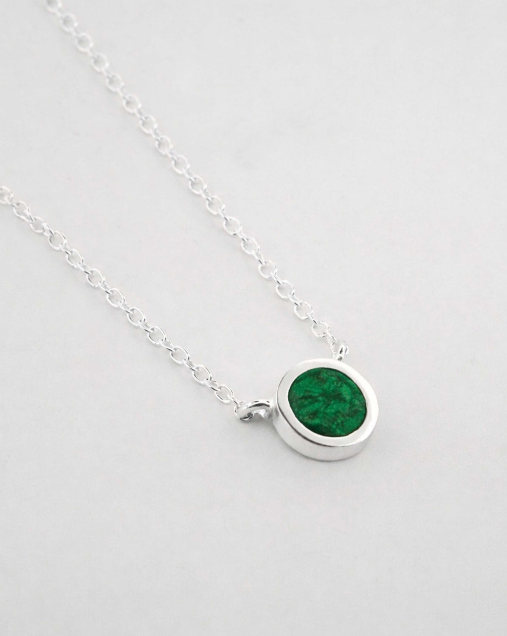 Collar Moon Uvarovita