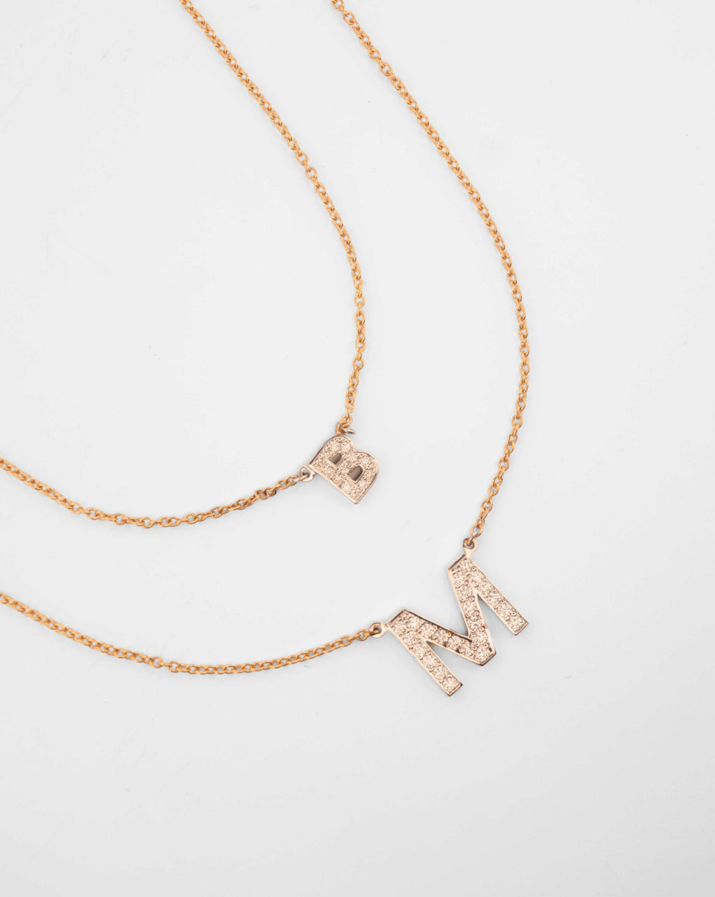 Collar Mini Letra Diamantes