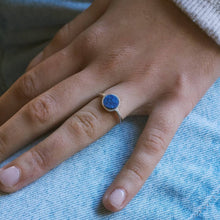 Cargar imagen en el visor de la galería, Anillo Moon Lapislázuli