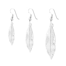 Cargar imagen en el visor de la galería, Pendientes Pluma