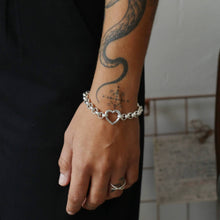 Upload image to gallery viewer, Mosquetón Corazón Bracelet