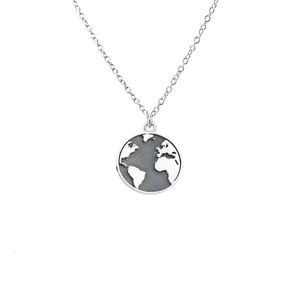 <tc>Black Earth Necklace</tc>