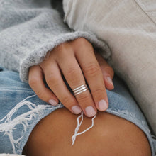 Cargar imagen en el visor de la galería, Anillo Midi Triple