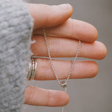 Cargar imagen en el visor de la galería, Collar Cubo Cadena Plata
