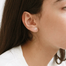 Télécharger l&#39;image dans la visionneuse de galerie, Boucles d&#39;oreilles vague