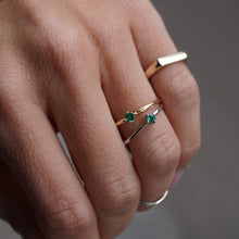 Cargar imagen en el visor de la galería, Anillo Sunshine Esmeralda