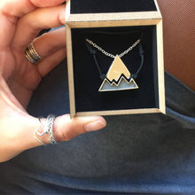 Cargar imagen en el visor de la galería, Yin Yang Summit (Collar o Pulsera)