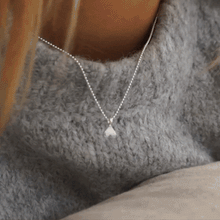 Load image in gallery viewer, &lt;tc&gt;Necklace In&lt;/tc&gt;